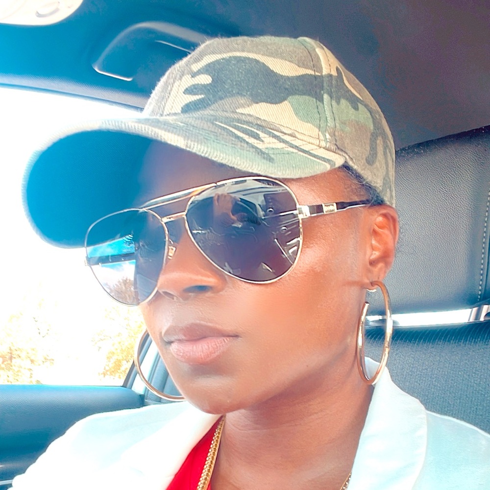 Meet your Posher, Brandi